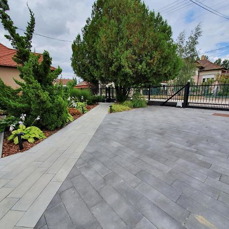 Tweed House Villa Будапеща Екстериор снимка