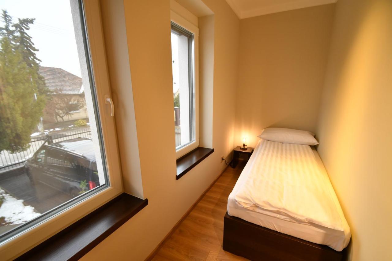 Tweed House Villa Будапеща Екстериор снимка